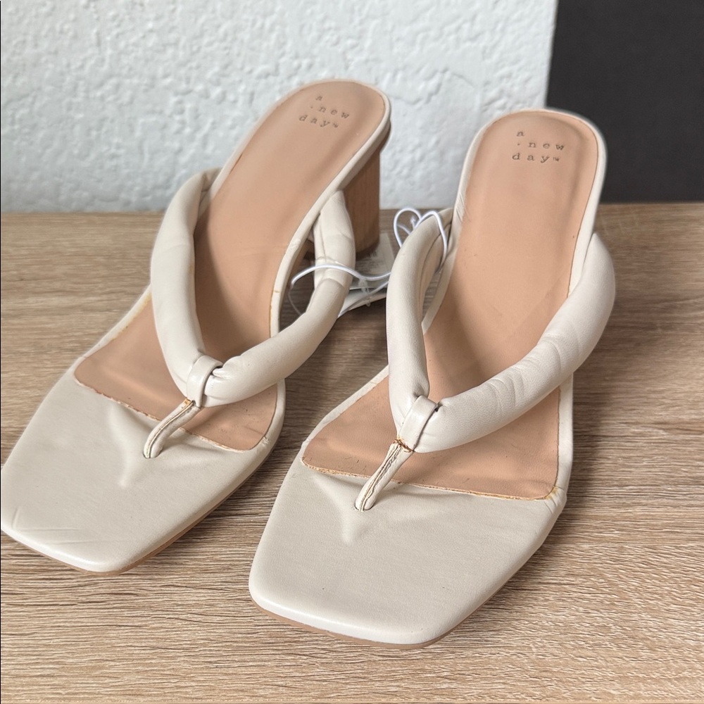 A New Day Elvie Women's Tan Heeled Sandals Size 10